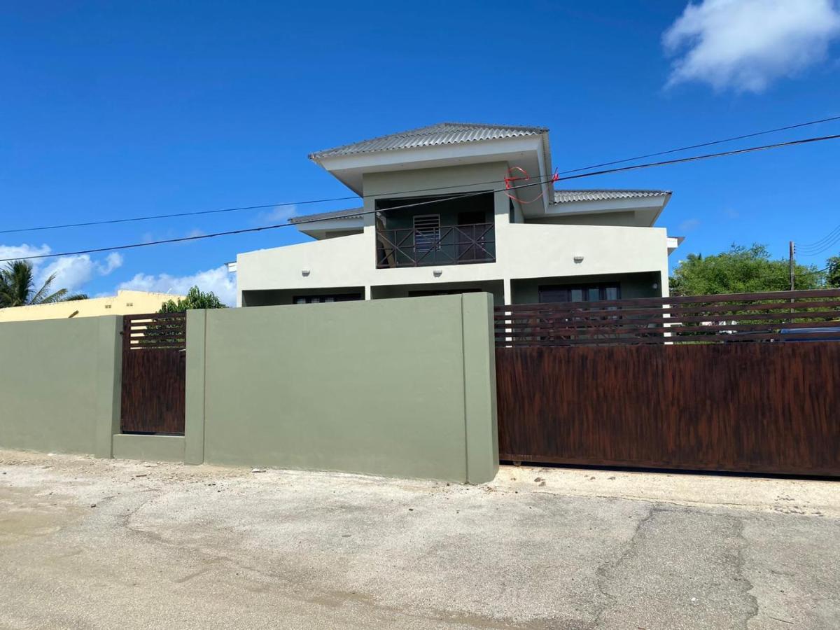 Cataleya Apartments Near Airport Willemstad Exterior foto